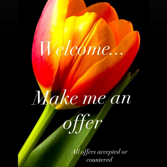 Welcome to my closet - Picture 1 of 1